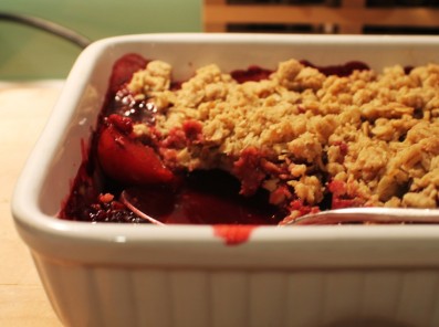 plum crumble